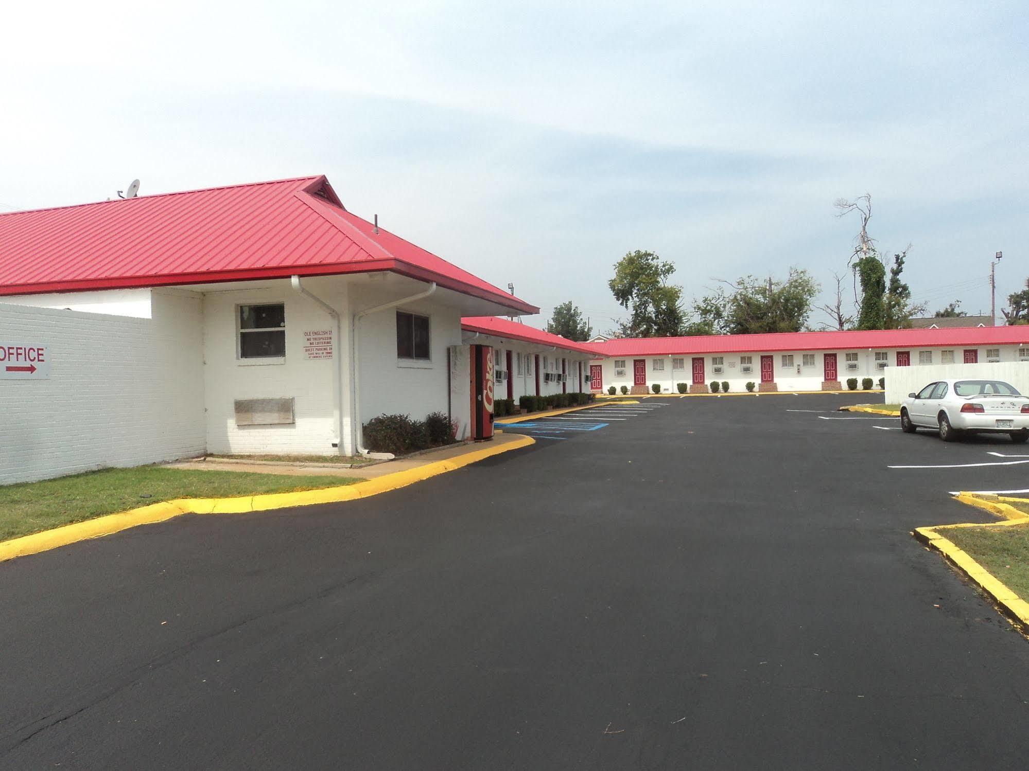 Ole English Inn Tuscaloosa Ngoại thất bức ảnh